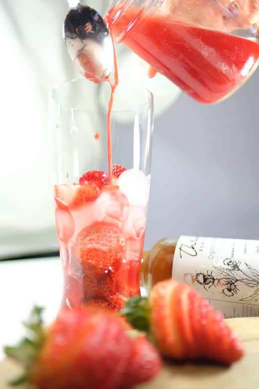 thrive_strawberry_sweet_tea